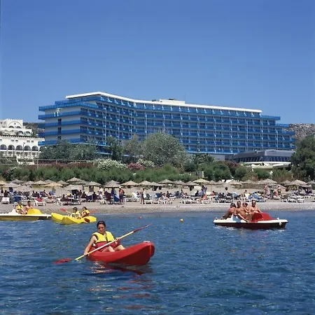 卡里普索海滩酒店 度假村 法里拉基